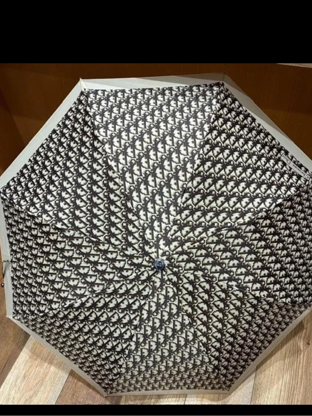 FASHION Black and White Foldable Umbrella